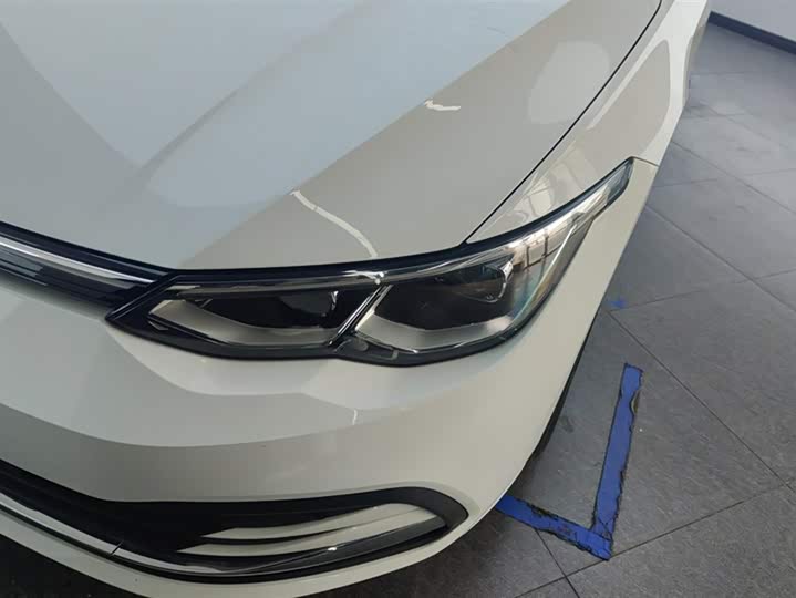 Фото 5 - Volkswagen Golf