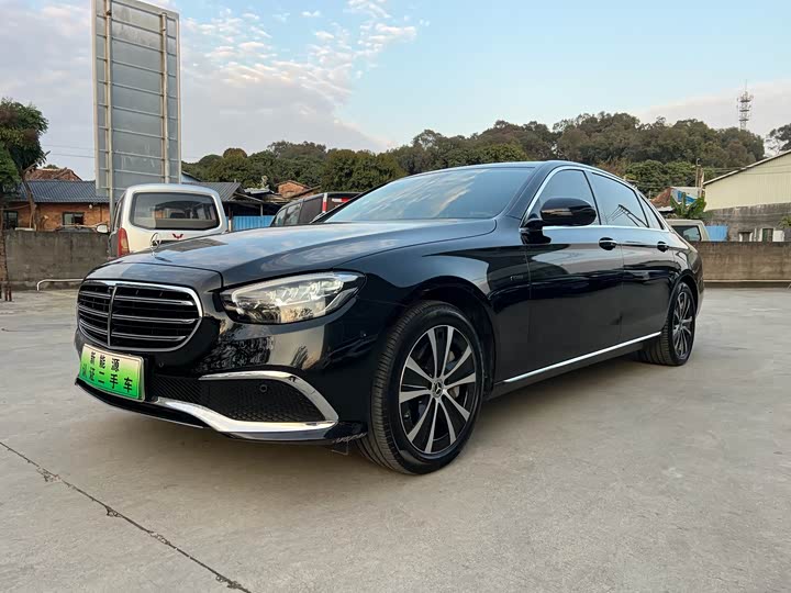 Фото 1 - Mercedes-Benz E-Class Hybrid