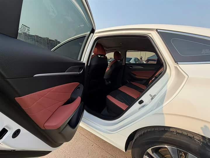 Фото 9 - Changan Eado Plus