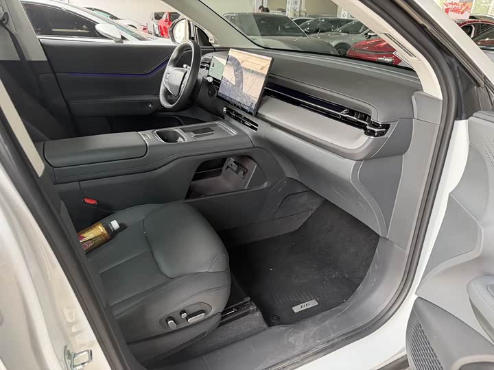 Фото 8 - XPeng G6