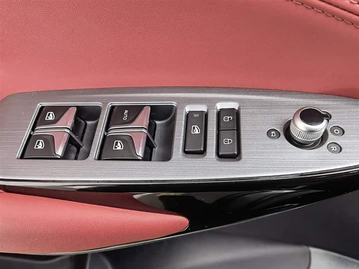 Фото 9 - Changan CS75 Plus