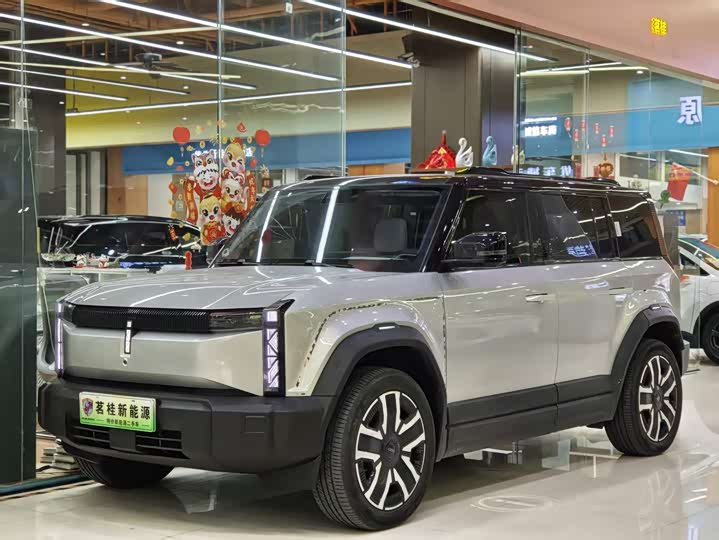 Фото 1 - Chery iCar 03