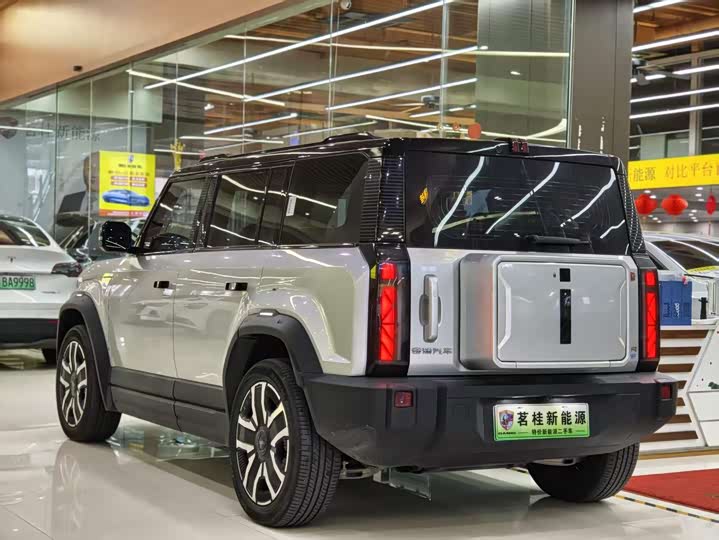 Фото 4 - Chery iCar 03