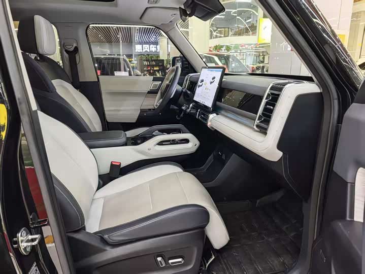 Фото 8 - Chery iCar 03