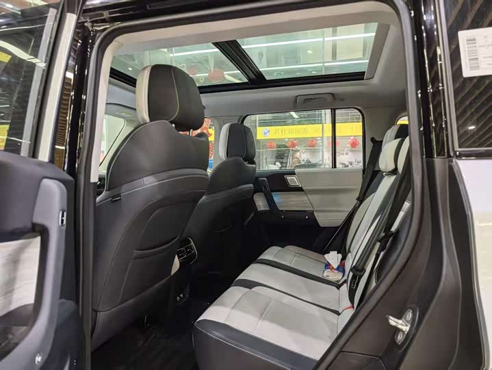 Фото 9 - Chery iCar 03