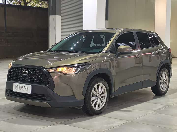 Фото 1 - Toyota Corolla Cross