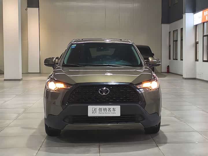 Фото 2 - Toyota Corolla Cross