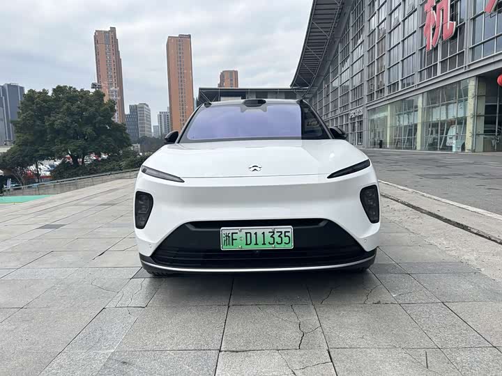 Фото 3 - Nio ES8