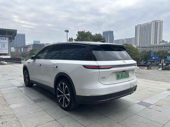 Фото 6 - Nio ES8