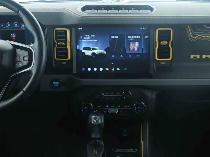 Фото 6 - Ford Bronco