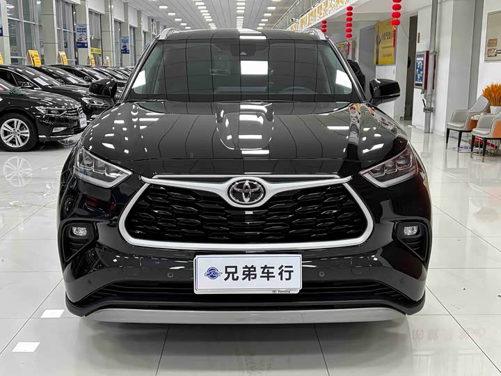 Фото 2 - Toyota Highlander
