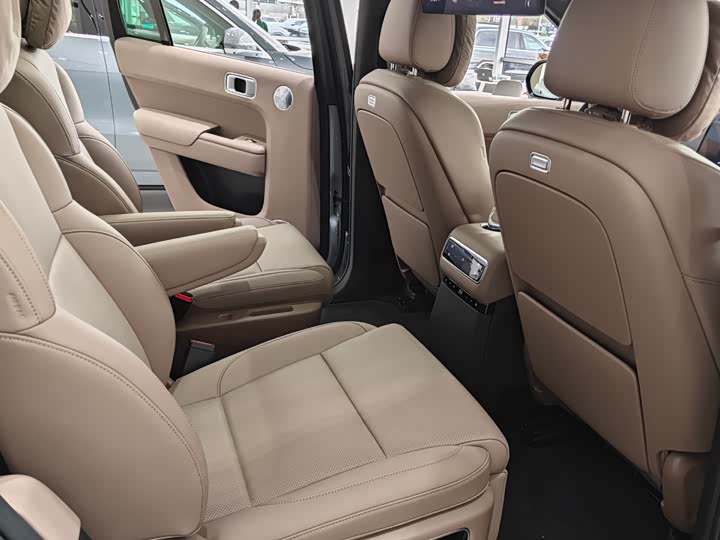 Фото 8 - LiXiang L9