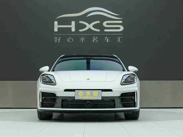 Фото 2 - Porsche Panamera