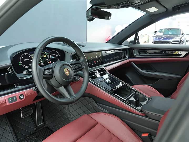 Фото 8 - Porsche Panamera