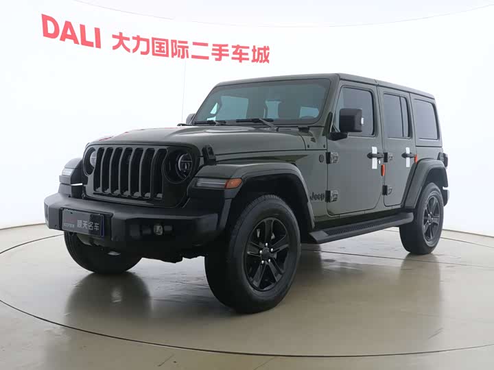 Фото 3 - Jeep Wrangler