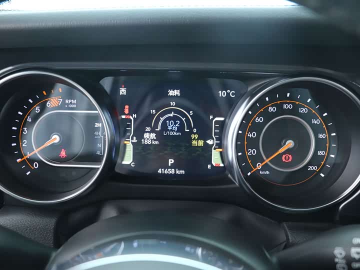 Фото 7 - Jeep Wrangler