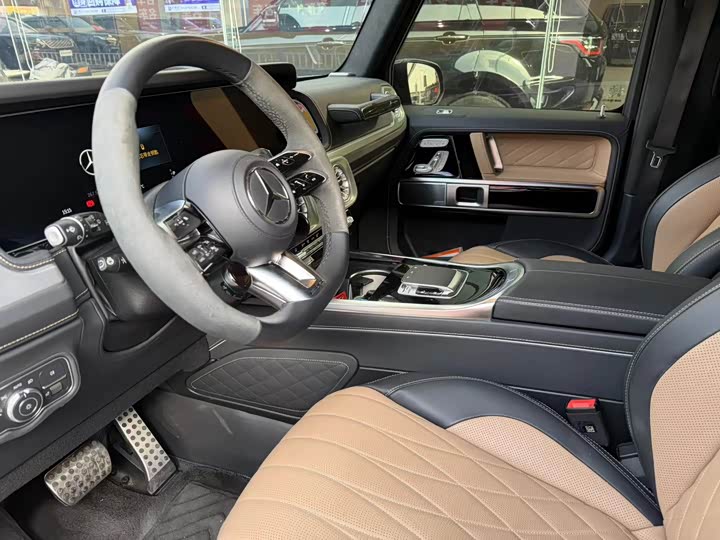 Фото 4 - Mercedes-Benz G-Class AMG