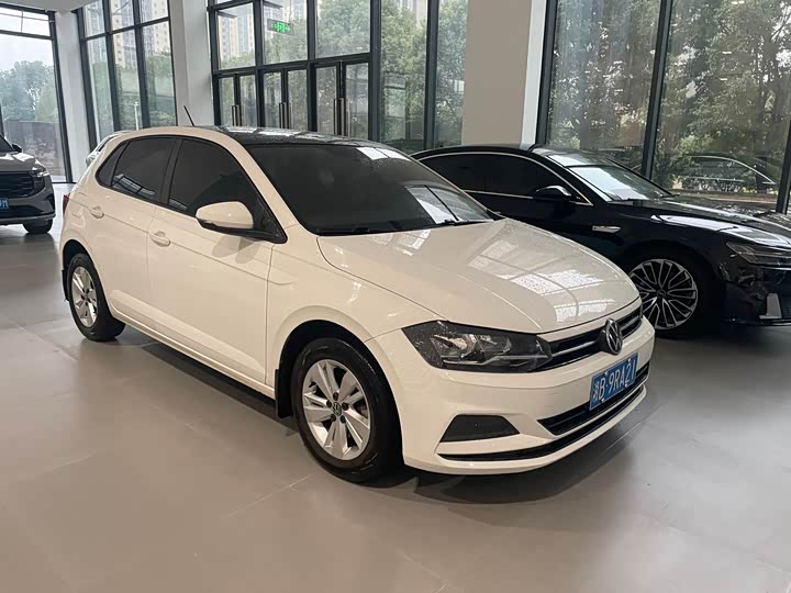 Фото 3 - Volkswagen Polo