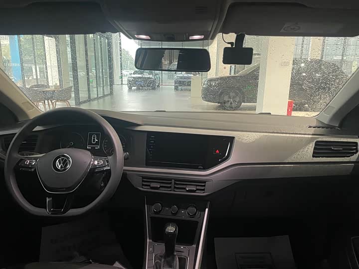 Фото 8 - Volkswagen Polo