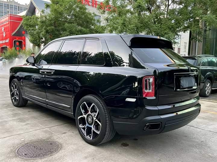 Фото 4 - Rolls-Royce Cullinan