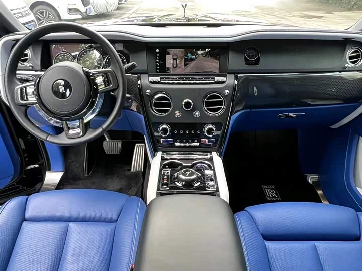 Фото 7 - Rolls-Royce Cullinan