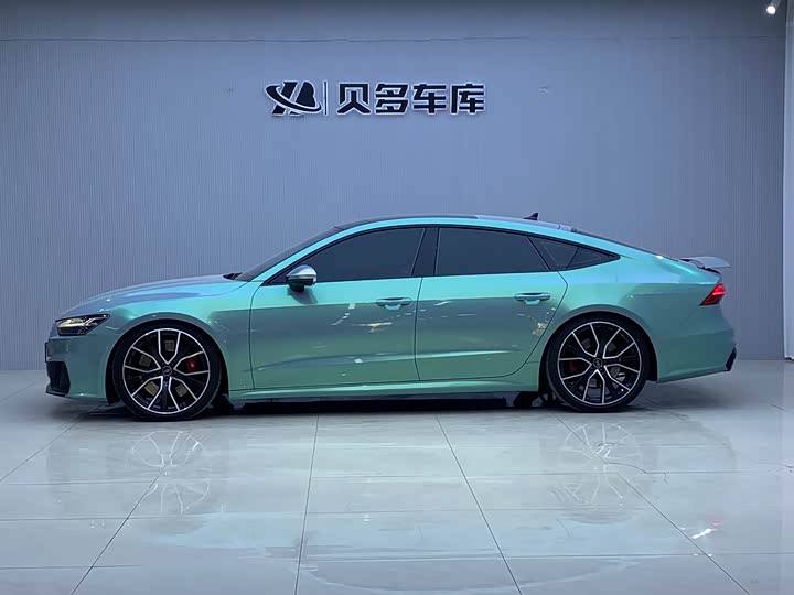 Фото 2 - Audi S7