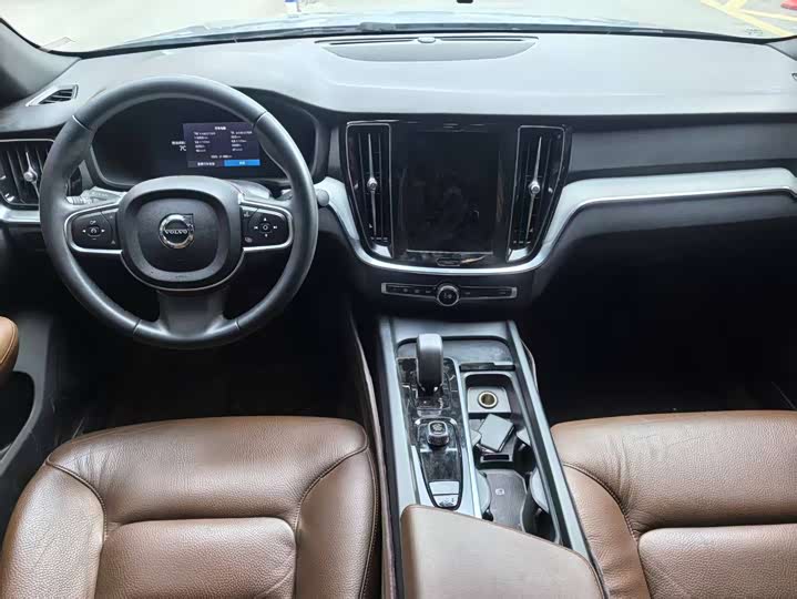 Фото 5 - Volvo S60