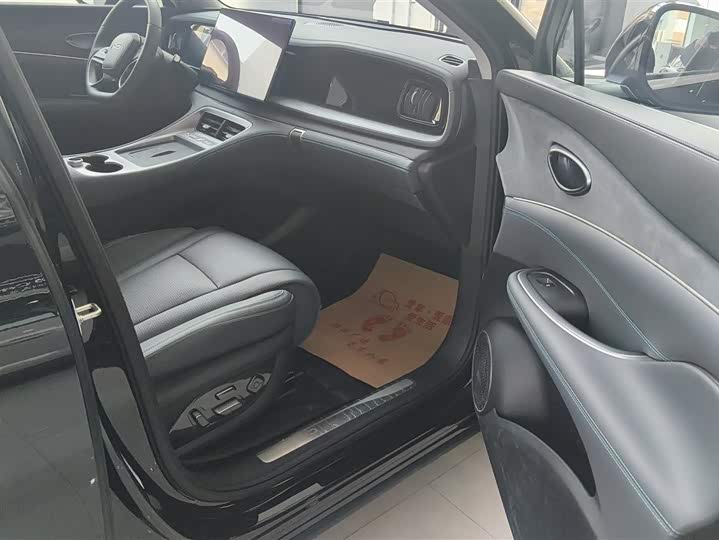 Фото 8 - BYD Sea Lion 07 DM-i Hybrid