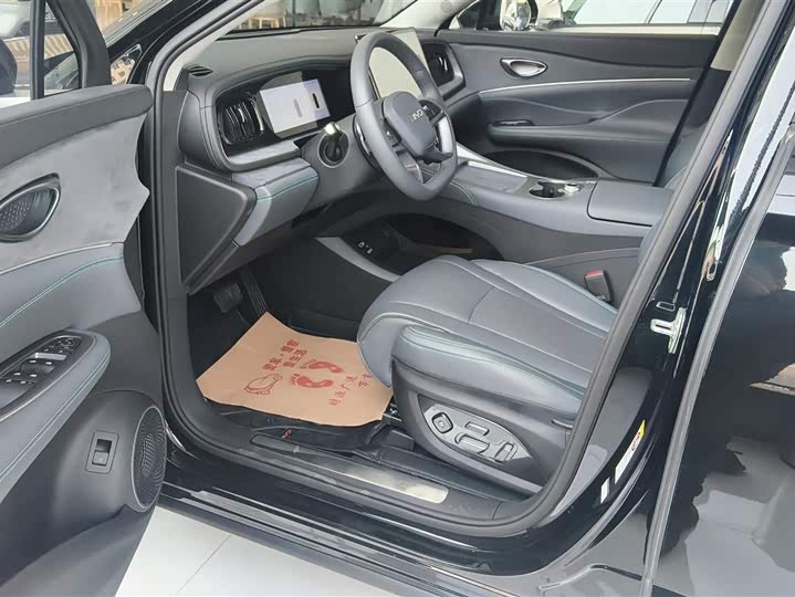 Фото 9 - BYD Sea Lion 07 DM-i Hybrid