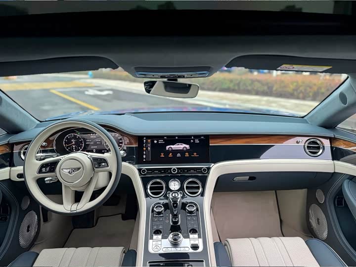 Фото 4 - Bentley Continental GT