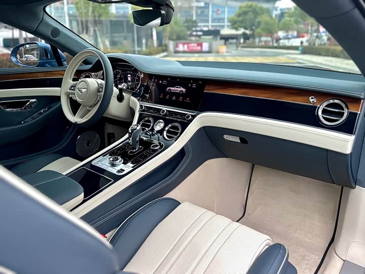 Фото 6 - Bentley Continental GT