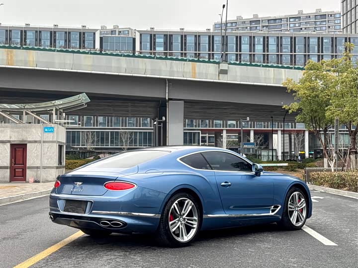 Фото 7 - Bentley Continental GT