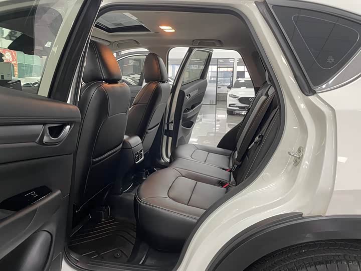 Фото 6 - Mazda CX-5