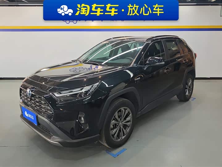 Фото 1 - Toyota RAV4