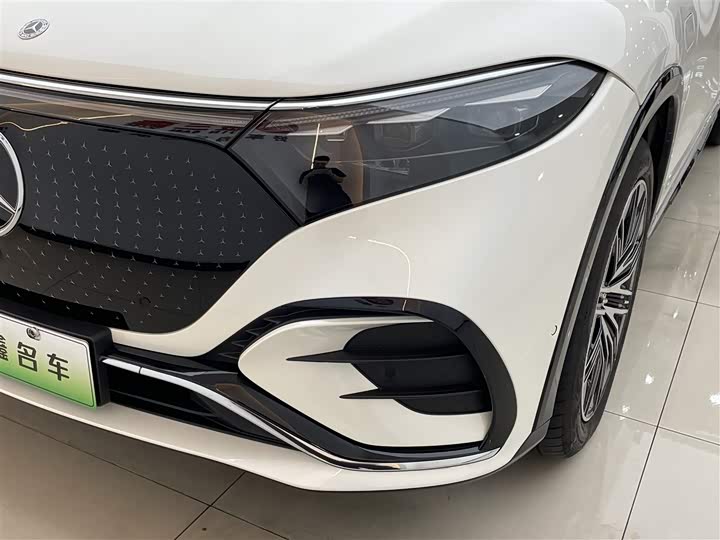 Фото 6 - Mercedes-Benz EQS SUV