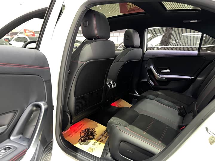 Фото 4 - Mercedes-Benz A-Class