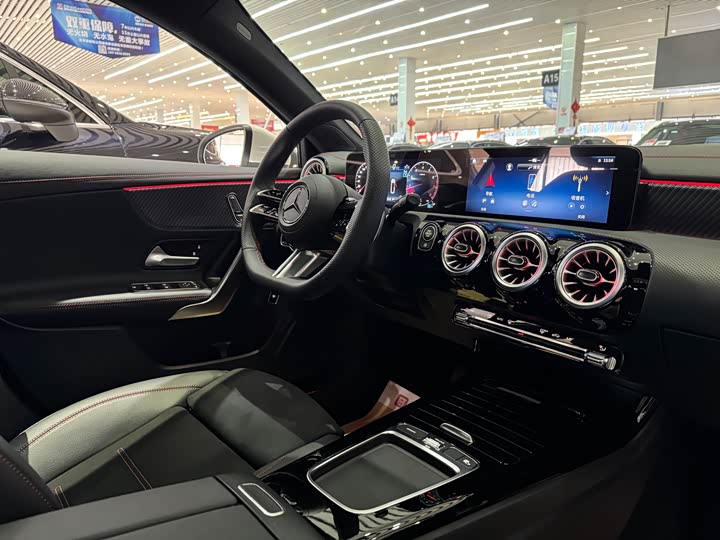 Фото 6 - Mercedes-Benz A-Class