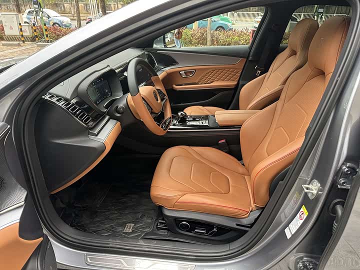 Фото 4 - BYD Han