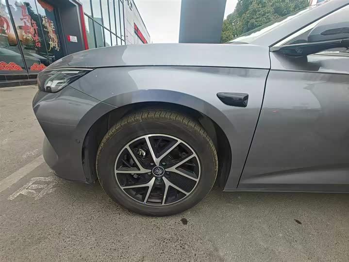 Фото 8 - BYD Qin L