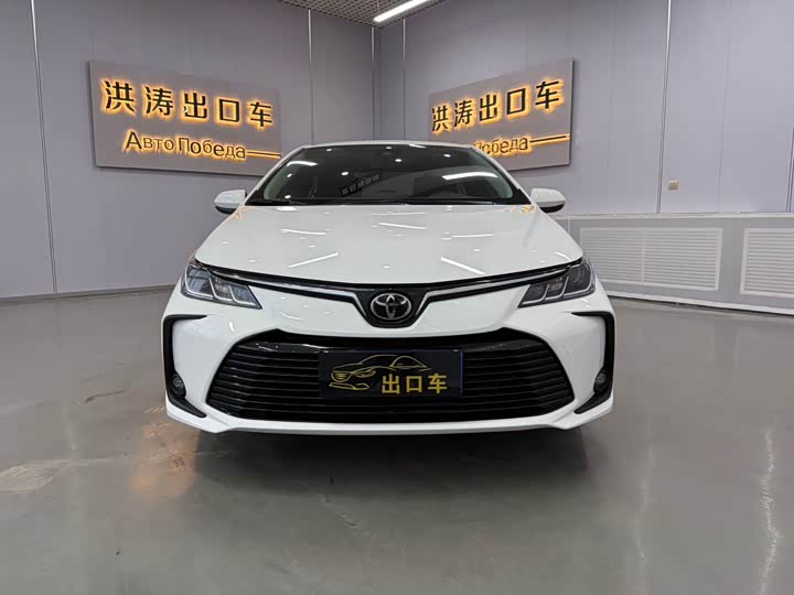 Фото 2 - Toyota Corolla