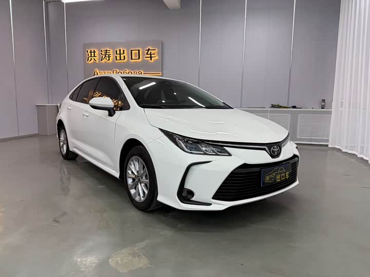 Фото 3 - Toyota Corolla