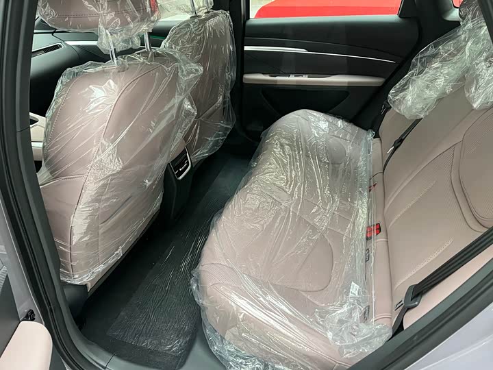 Фото 5 - XPeng Mona M03