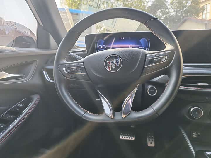 Фото 9 - Buick Verano