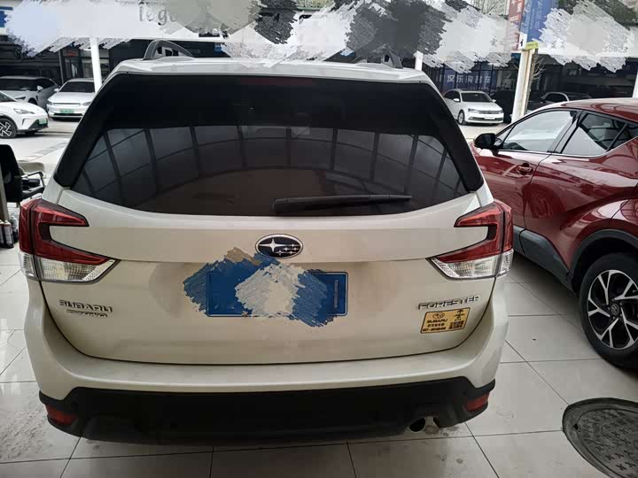 Фото 4 - Subaru Forester