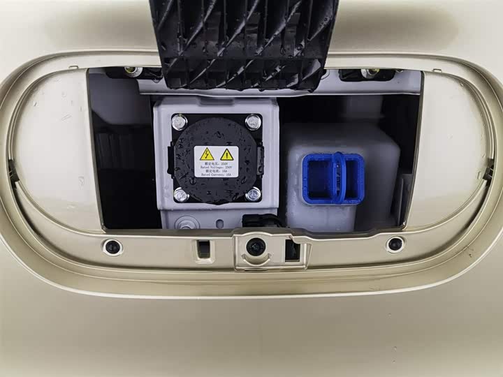 Фото 6 - Bestune Pony