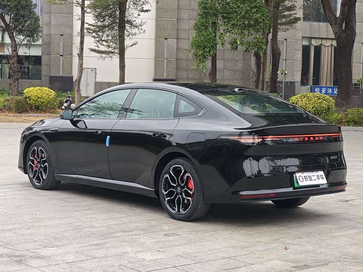 Фото 7 - Nissan N7