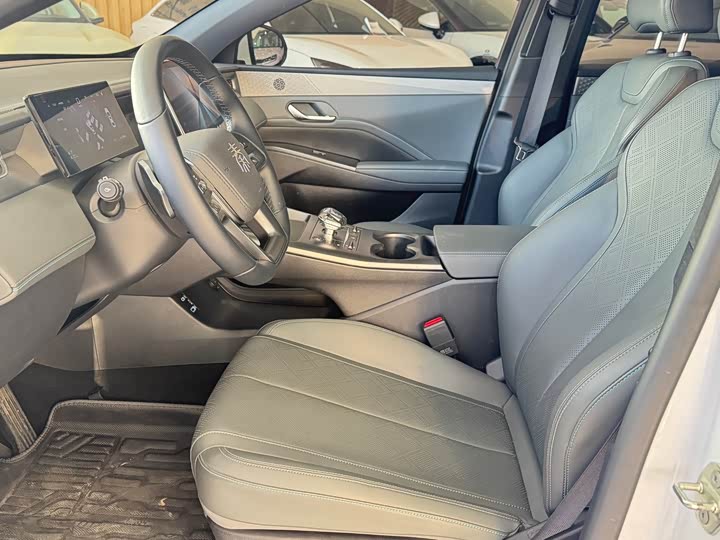 Фото 8 - BYD Qin Plus