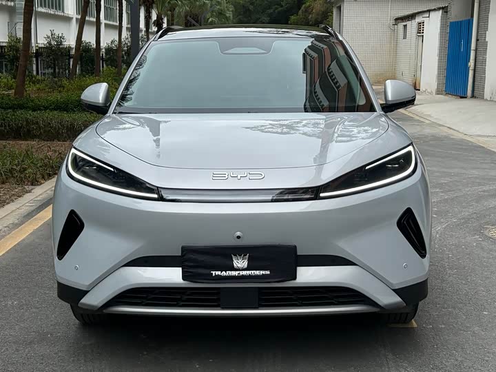 Фото 2 - BYD Sea Lion 05 EV