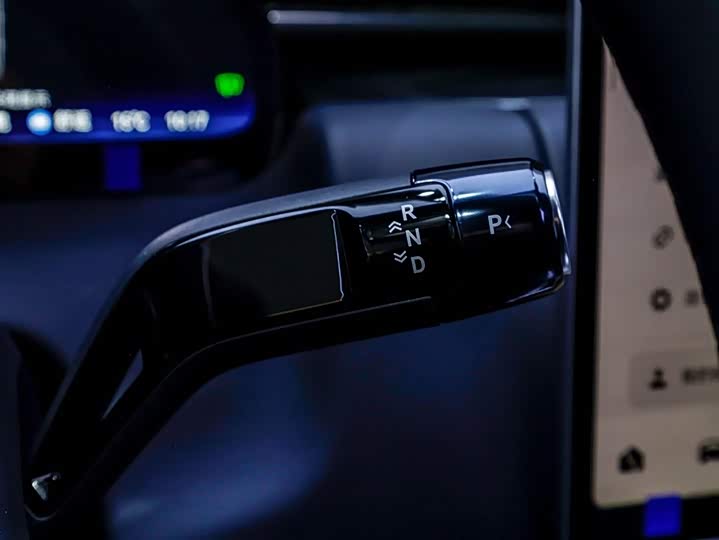 Фото 4 - Zeekr 9X