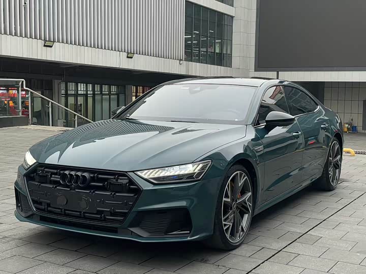 Фото 3 - Audi A7L